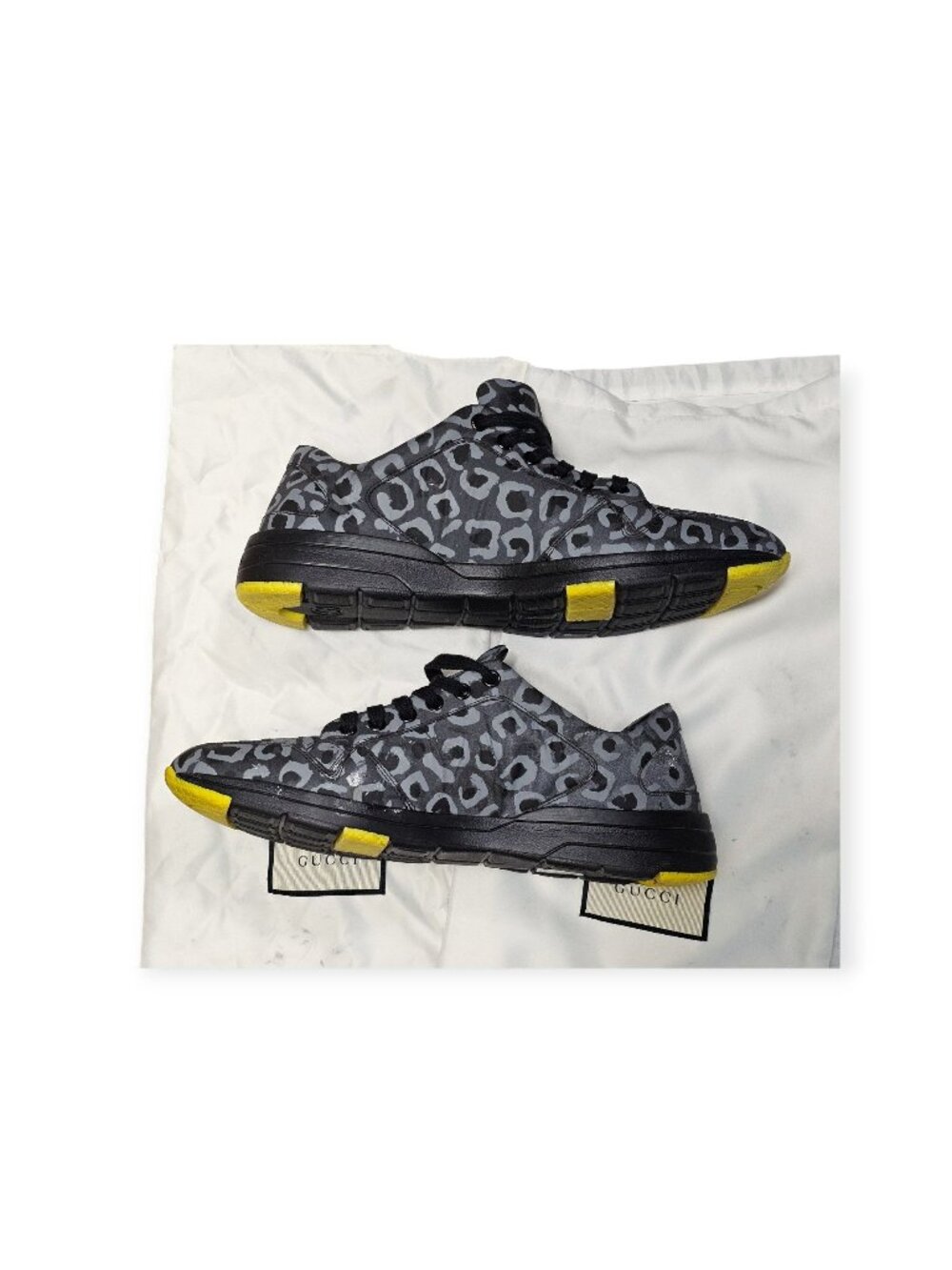 Gucci Reflex Leopard Print Sneakers Printed Low Top Lace-Up Size 8.5 Dust Bags